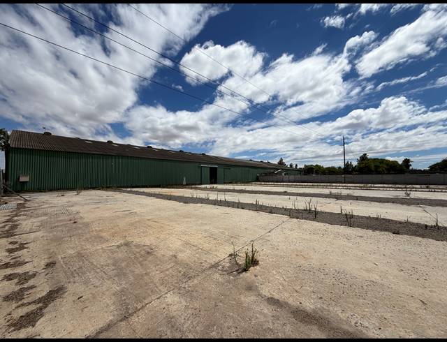 4,000M² WAREHOUSE TO LET IN JOOSTENBERGVLAKTE